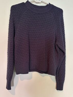 Lululemon women's sweater
